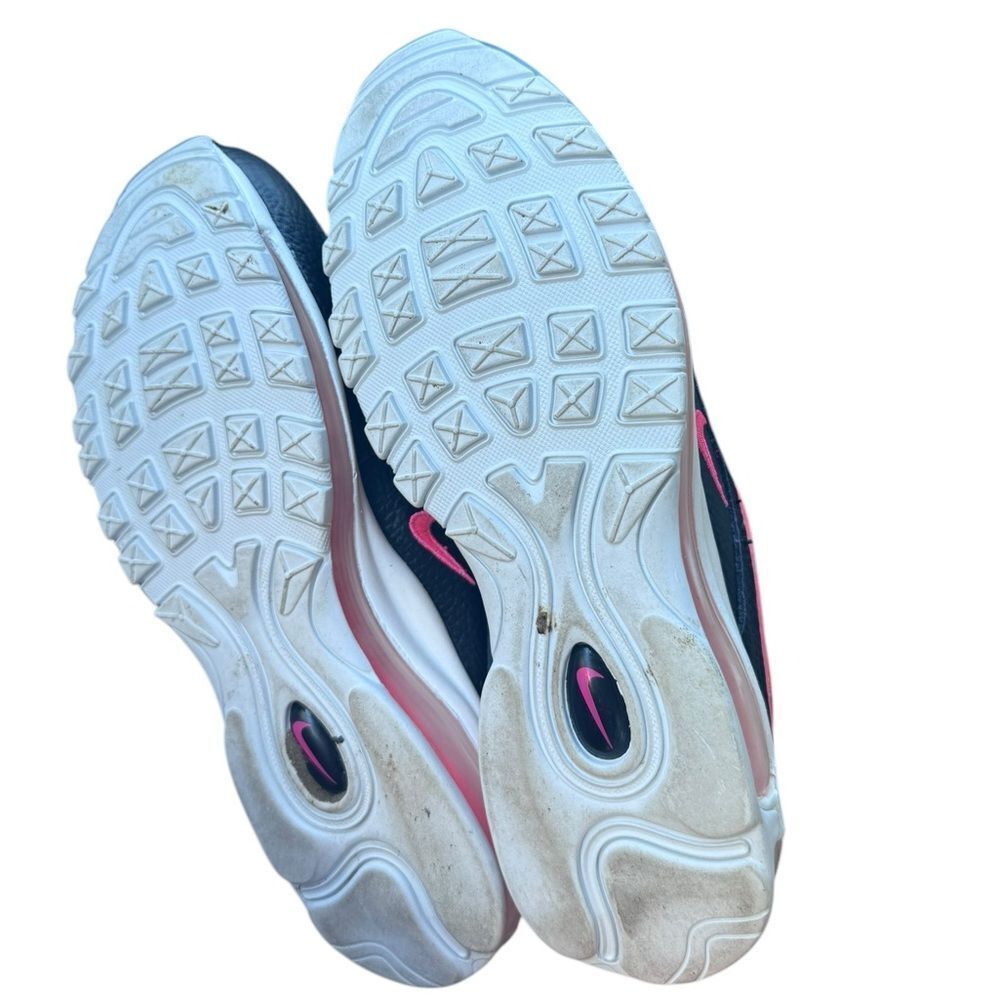 Nike Pink and Black Sneakers - Picture 5 of 6